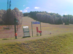 Skiareál Lázeňský vrch - Sjezdovka - 3.6.2023 v 15:09