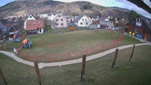 Skiareál Lázeňský vrch - Sjezdovka - 3.3.2024 v 12:04 Skiareál Lázeňský vrch - Sjezdovka - 3.3.2024 v 12:04