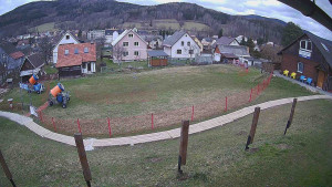 Skiareál Lázeňský vrch - Sjezdovka - 3.3.2024 v 13:04 Skiareál Lázeňský vrch - Sjezdovka - 3.3.2024 v 13:04