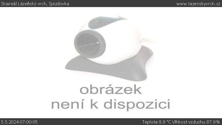 Skiareál Lázeňský vrch - Sjezdovka - 5.5.2024 v 07:00