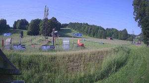 Skiareál Lázeňský vrch - Sjezdovka - 13.6.2025 v 08:04 Skiareál Lázeňský vrch - Sjezdovka - 13.6.2025 v 08:04