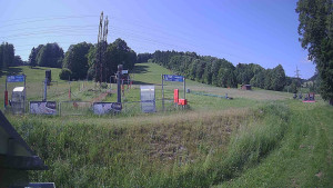 Skiareál Lázeňský vrch - Sjezdovka - 13.6.2025 v 10:04 Skiareál Lázeňský vrch - Sjezdovka - 13.6.2025 v 10:04