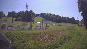 Skiareál Lázeňský vrch - Sjezdovka - 13.6.2025 v 14:04 Skiareál Lázeňský vrch - Sjezdovka - 13.6.2025 v 14:04