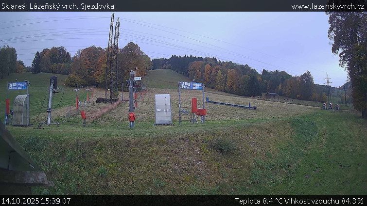 Skiareál Lázeňský vrch - Sjezdovka - 14.10.2025 v 15:39 Skiareál Lázeňský vrch - Sjezdovka - 14.10.2025 v 15:39