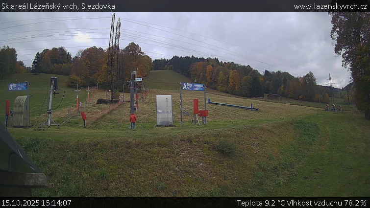 Skiareál Lázeňský vrch - Sjezdovka - 15.10.2025 v 15:14 Skiareál Lázeňský vrch - Sjezdovka - 15.10.2025 v 15:14
