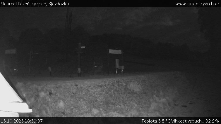 Skiareál Lázeňský vrch - Sjezdovka - 15.10.2025 v 18:59 Skiareál Lázeňský vrch - Sjezdovka - 15.10.2025 v 18:59