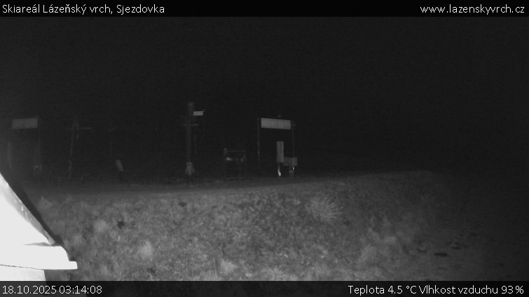 Skiareál Lázeňský vrch - Sjezdovka - 18.10.2025 v 03:14 Skiareál Lázeňský vrch - Sjezdovka - 18.10.2025 v 03:14