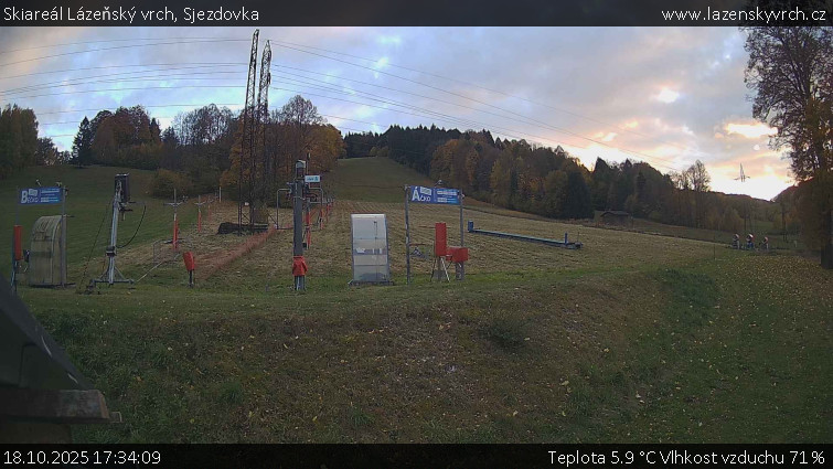 Skiareál Lázeňský vrch - Sjezdovka - 18.10.2025 v 17:34 Skiareál Lázeňský vrch - Sjezdovka - 18.10.2025 v 17:34