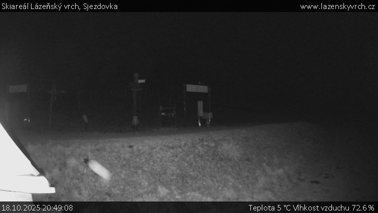 Skiareál Lázeňský vrch - Sjezdovka - 18.10.2025 v 20:49 Skiareál Lázeňský vrch - Sjezdovka - 18.10.2025 v 20:49