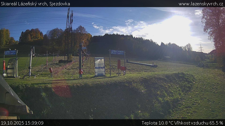 Skiareál Lázeňský vrch - Sjezdovka - 19.10.2025 v 15:39 Skiareál Lázeňský vrch - Sjezdovka - 19.10.2025 v 15:39