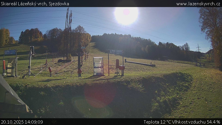 Skiareál Lázeňský vrch - Sjezdovka - 20.10.2025 v 14:09 Skiareál Lázeňský vrch - Sjezdovka - 20.10.2025 v 14:09