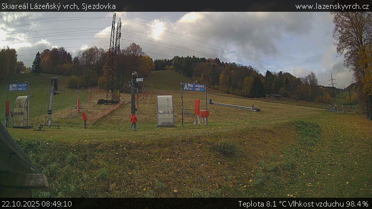 Skiareál Lázeňský vrch - Sjezdovka - 22.10.2025 v 08:49 Skiareál Lázeňský vrch - Sjezdovka - 22.10.2025 v 08:49