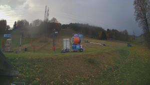 Skiareál Lázeňský vrch - Sjezdovka - 27.10.2025 v 08:09 Skiareál Lázeňský vrch - Sjezdovka - 27.10.2025 v 08:09
