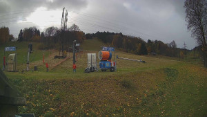 Skiareál Lázeňský vrch - Sjezdovka - 27.10.2025 v 08:34 Skiareál Lázeňský vrch - Sjezdovka - 27.10.2025 v 08:34