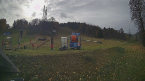 Skiareál Lázeňský vrch - Sjezdovka - 27.10.2025 v 11:04 Skiareál Lázeňský vrch - Sjezdovka - 27.10.2025 v 11:04