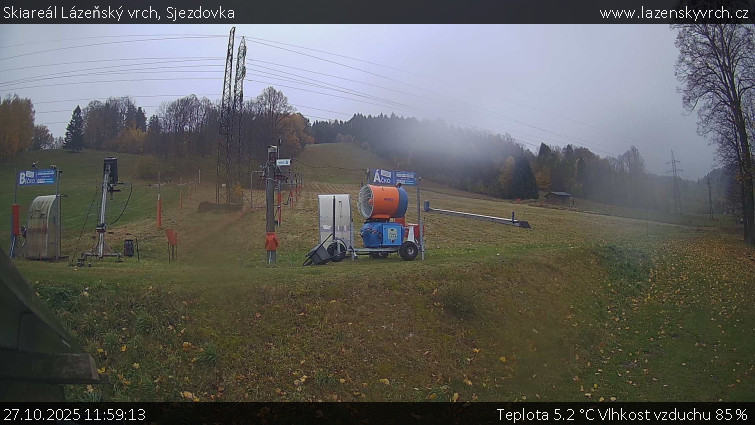 Skiareál Lázeňský vrch - Sjezdovka - 27.10.2025 v 11:59 Skiareál Lázeňský vrch - Sjezdovka - 27.10.2025 v 11:59