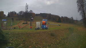 Skiareál Lázeňský vrch - Sjezdovka - 27.10.2025 v 13:04 Skiareál Lázeňský vrch - Sjezdovka - 27.10.2025 v 13:04