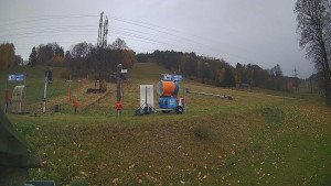 Skiareál Lázeňský vrch - Sjezdovka - 27.10.2025 v 14:04 Skiareál Lázeňský vrch - Sjezdovka - 27.10.2025 v 14:04