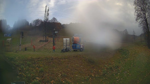 Skiareál Lázeňský vrch - Sjezdovka - 27.10.2025 v 16:04 Skiareál Lázeňský vrch - Sjezdovka - 27.10.2025 v 16:04