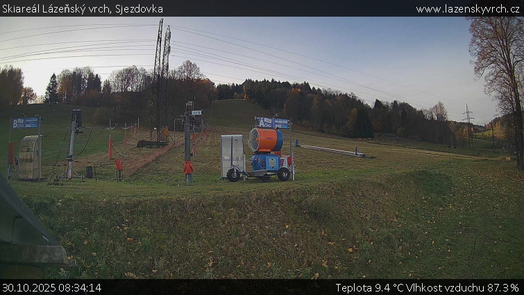 Skiareál Lázeňský vrch - Sjezdovka - 30.10.2025 v 08:34 Skiareál Lázeňský vrch - Sjezdovka - 30.10.2025 v 08:34