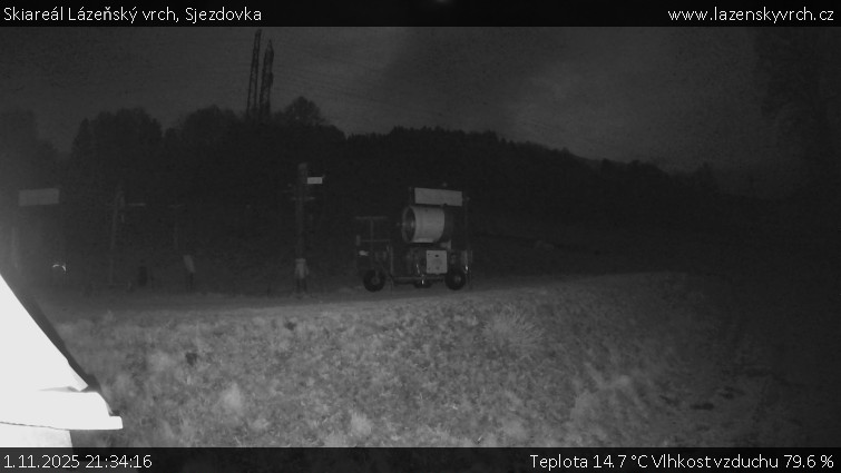 Skiareál Lázeňský vrch - Sjezdovka - 1.11.2025 v 21:34 Skiareál Lázeňský vrch - Sjezdovka - 1.11.2025 v 21:34
