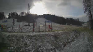 Skiareál Lázeňský vrch - Sjezdovka - 24.11.2025 v 11:54 Skiareál Lázeňský vrch - Sjezdovka - 24.11.2025 v 11:54