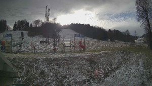 Skiareál Lázeňský vrch - Sjezdovka - 24.11.2025 v 12:14 Skiareál Lázeňský vrch - Sjezdovka - 24.11.2025 v 12:14