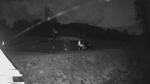 Skiareál Lázeňský vrch - Sjezdovka - 7.12.2025 v 01:29 Skiareál Lázeňský vrch - Sjezdovka - 7.12.2025 v 01:29