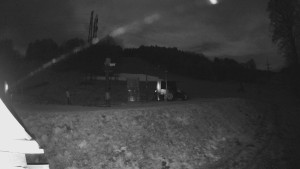 Skiareál Lázeňský vrch - Sjezdovka - 7.12.2025 v 03:04 Skiareál Lázeňský vrch - Sjezdovka - 7.12.2025 v 03:04