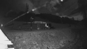 Skiareál Lázeňský vrch - Sjezdovka - 7.12.2025 v 05:34 Skiareál Lázeňský vrch - Sjezdovka - 7.12.2025 v 05:34