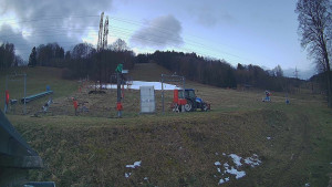 Skiareál Lázeňský vrch - Sjezdovka - 7.12.2025 v 07:29 Skiareál Lázeňský vrch - Sjezdovka - 7.12.2025 v 07:29