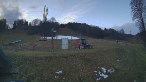 Skiareál Lázeňský vrch - Sjezdovka - 7.12.2025 v 08:09 Skiareál Lázeňský vrch - Sjezdovka - 7.12.2025 v 08:09
