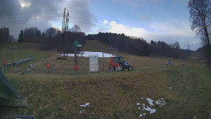 Skiareál Lázeňský vrch - Sjezdovka - 7.12.2025 v 09:14 Skiareál Lázeňský vrch - Sjezdovka - 7.12.2025 v 09:14