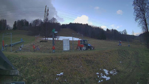 Skiareál Lázeňský vrch - Sjezdovka - 7.12.2025 v 09:29 Skiareál Lázeňský vrch - Sjezdovka - 7.12.2025 v 09:29