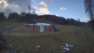 Skiareál Lázeňský vrch - Sjezdovka - 7.12.2025 v 09:34 Skiareál Lázeňský vrch - Sjezdovka - 7.12.2025 v 09:34