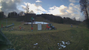 Skiareál Lázeňský vrch - Sjezdovka - 7.12.2025 v 09:59 Skiareál Lázeňský vrch - Sjezdovka - 7.12.2025 v 09:59