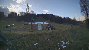 Skiareál Lázeňský vrch - Sjezdovka - 7.12.2025 v 10:14 Skiareál Lázeňský vrch - Sjezdovka - 7.12.2025 v 10:14