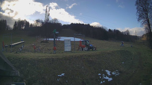 Skiareál Lázeňský vrch - Sjezdovka - 7.12.2025 v 10:29 Skiareál Lázeňský vrch - Sjezdovka - 7.12.2025 v 10:29