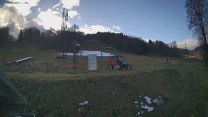 Skiareál Lázeňský vrch - Sjezdovka - 7.12.2025 v 10:54 Skiareál Lázeňský vrch - Sjezdovka - 7.12.2025 v 10:54