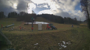 Skiareál Lázeňský vrch - Sjezdovka - 7.12.2025 v 11:34 Skiareál Lázeňský vrch - Sjezdovka - 7.12.2025 v 11:34