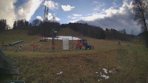 Skiareál Lázeňský vrch - Sjezdovka - 7.12.2025 v 13:39 Skiareál Lázeňský vrch - Sjezdovka - 7.12.2025 v 13:39