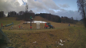 Skiareál Lázeňský vrch - Sjezdovka - 7.12.2025 v 14:29 Skiareál Lázeňský vrch - Sjezdovka - 7.12.2025 v 14:29