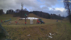 Skiareál Lázeňský vrch - Sjezdovka - 7.12.2025 v 14:34 Skiareál Lázeňský vrch - Sjezdovka - 7.12.2025 v 14:34