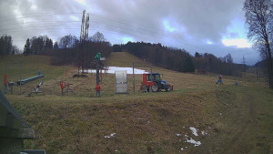 Skiareál Lázeňský vrch - Sjezdovka - 7.12.2025 v 14:39 Skiareál Lázeňský vrch - Sjezdovka - 7.12.2025 v 14:39
