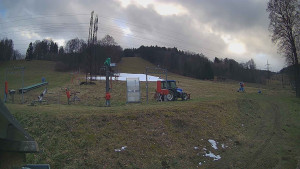 Skiareál Lázeňský vrch - Sjezdovka - 7.12.2025 v 15:19 Skiareál Lázeňský vrch - Sjezdovka - 7.12.2025 v 15:19