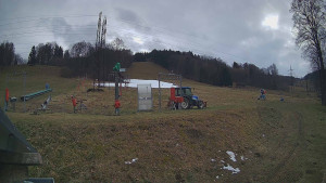 Skiareál Lázeňský vrch - Sjezdovka - 7.12.2025 v 15:44 Skiareál Lázeňský vrch - Sjezdovka - 7.12.2025 v 15:44
