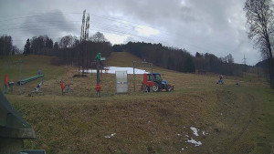 Skiareál Lázeňský vrch - Sjezdovka - 7.12.2025 v 15:49 Skiareál Lázeňský vrch - Sjezdovka - 7.12.2025 v 15:49