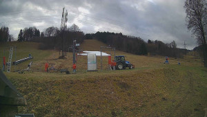 Skiareál Lázeňský vrch - Sjezdovka - 11.12.2025 v 12:04 Skiareál Lázeňský vrch - Sjezdovka - 11.12.2025 v 12:04