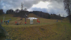 Skiareál Lázeňský vrch - Sjezdovka - 11.12.2025 v 13:04 Skiareál Lázeňský vrch - Sjezdovka - 11.12.2025 v 13:04