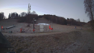 Skiareál Lázeňský vrch - Sjezdovka - 13.12.2025 v 07:09 Skiareál Lázeňský vrch - Sjezdovka - 13.12.2025 v 07:09